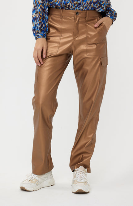 EsQualo Broek cargo vegan leather Brandy F24.11507 Stretchshop.nl