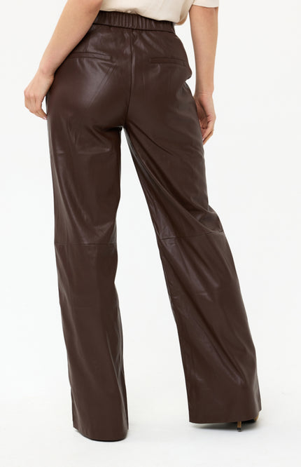 EsQualo Broek wide vegan leather Chocolate F24.11517 Stretchshop.nl